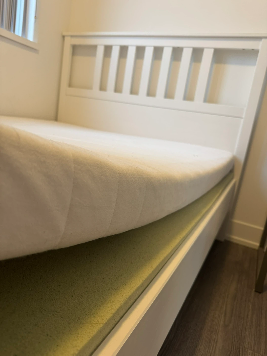 White Ikea Double Bed (Model: Hemnes) + Mattress - photo 2