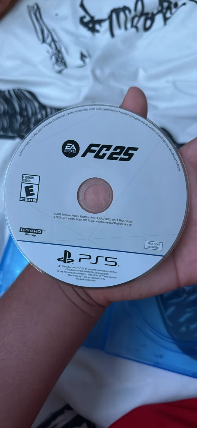 EA Sports FC 25 PS5 Game Disc - photo 2