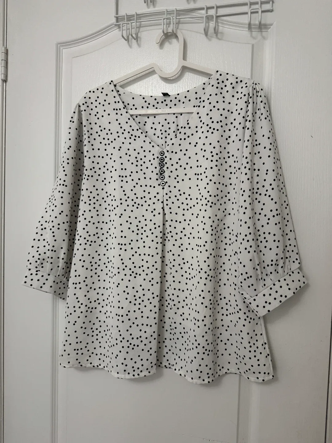 New Women's Tops - photo 3