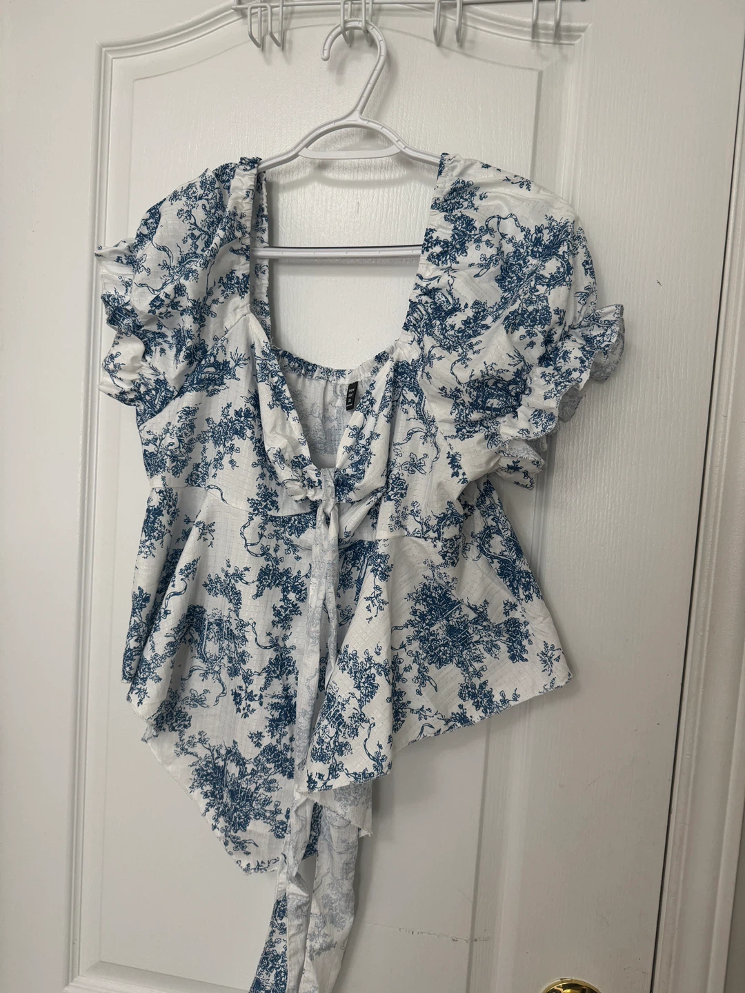 New Women's Tops - photo 2