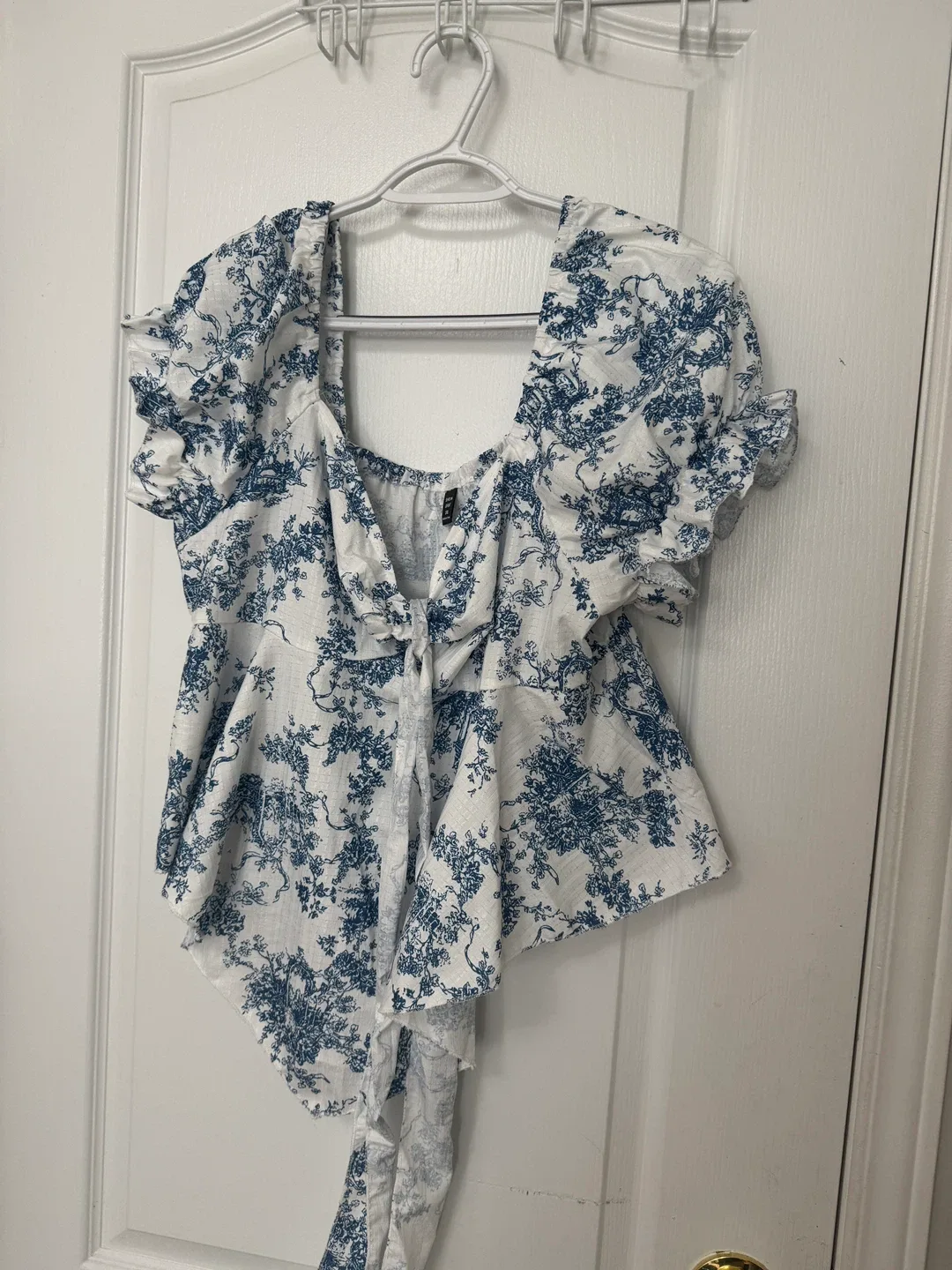 New Women's Tops - photo 2