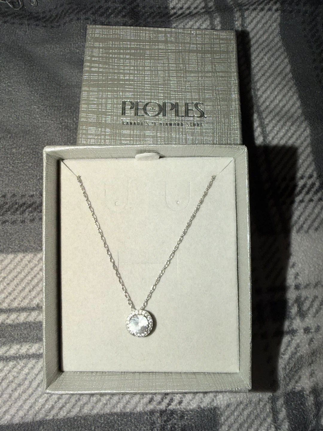 Peoples Jewellers Silver Solitaire Pendant Necklace with Box - photo 2