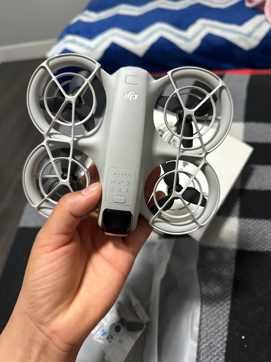 DJI Neo Drone with Accessories - photo 2