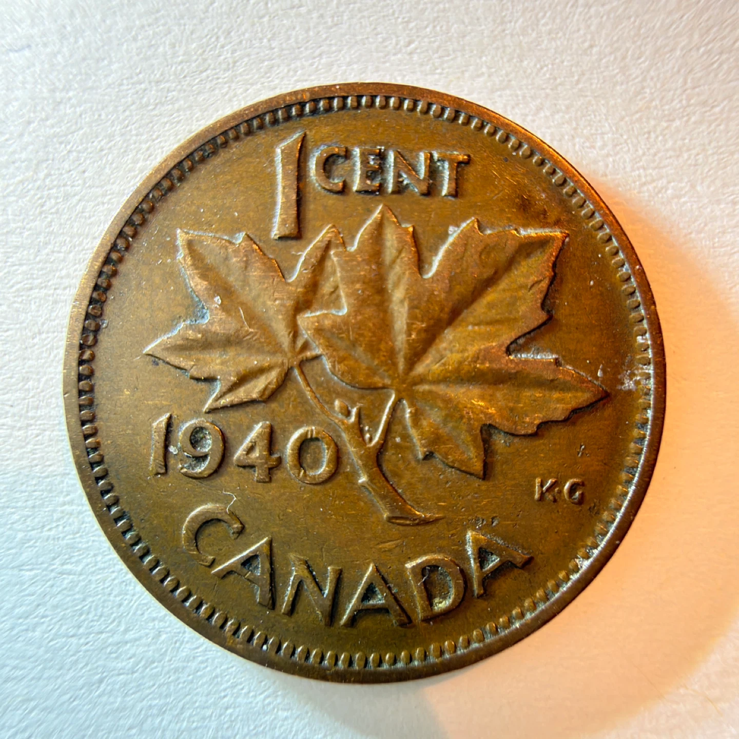 1940 Canada 1c - acetone cleaned PVC damage - doubled nose - photo 3