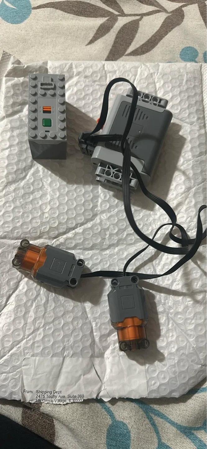 LEGO Technic Power Functions IR Receiver & Motors - photo 3