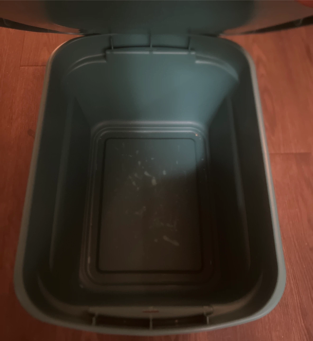 Heavy-Duty Tote Box 38 ltr - photo 2