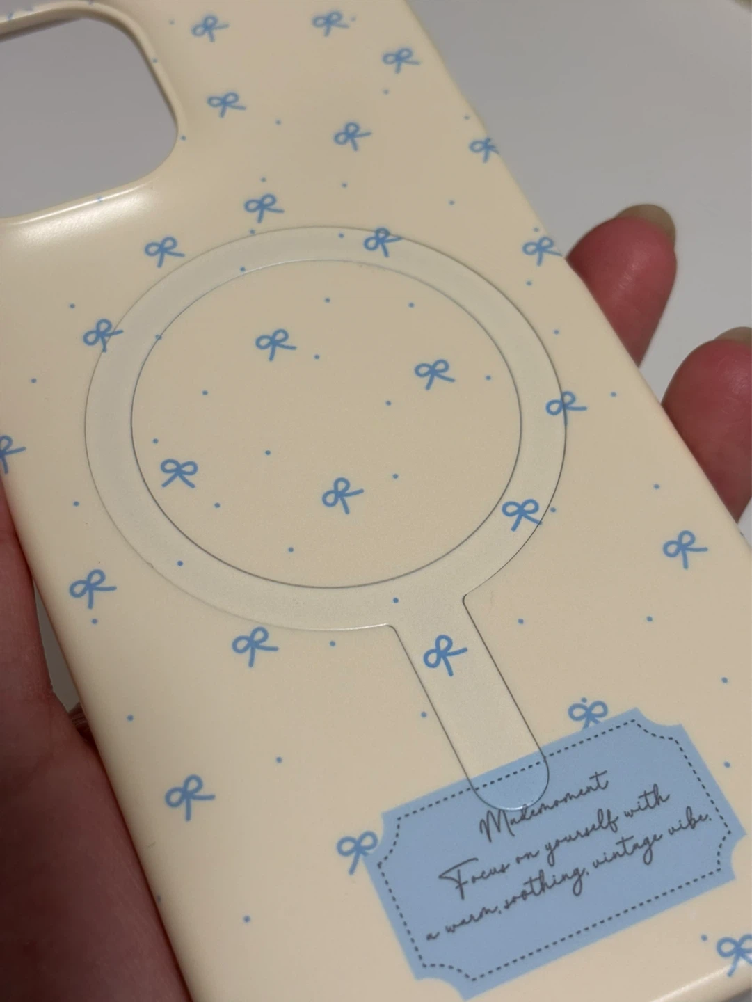 iPhone 15 Bow MagSafe Phone Case - photo 3