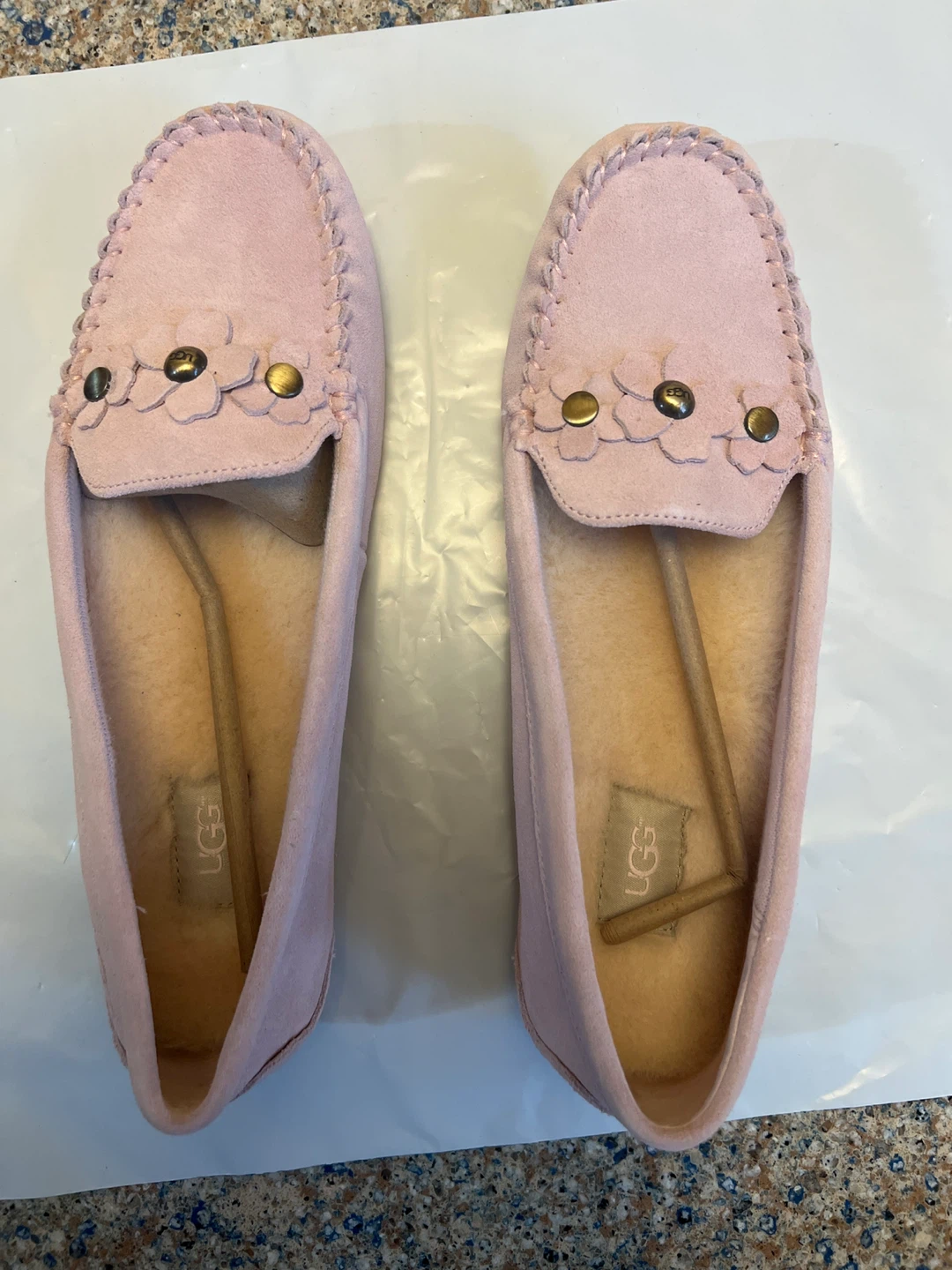 UGG Pink Suede Floral Moccasin Slippers - photo 2