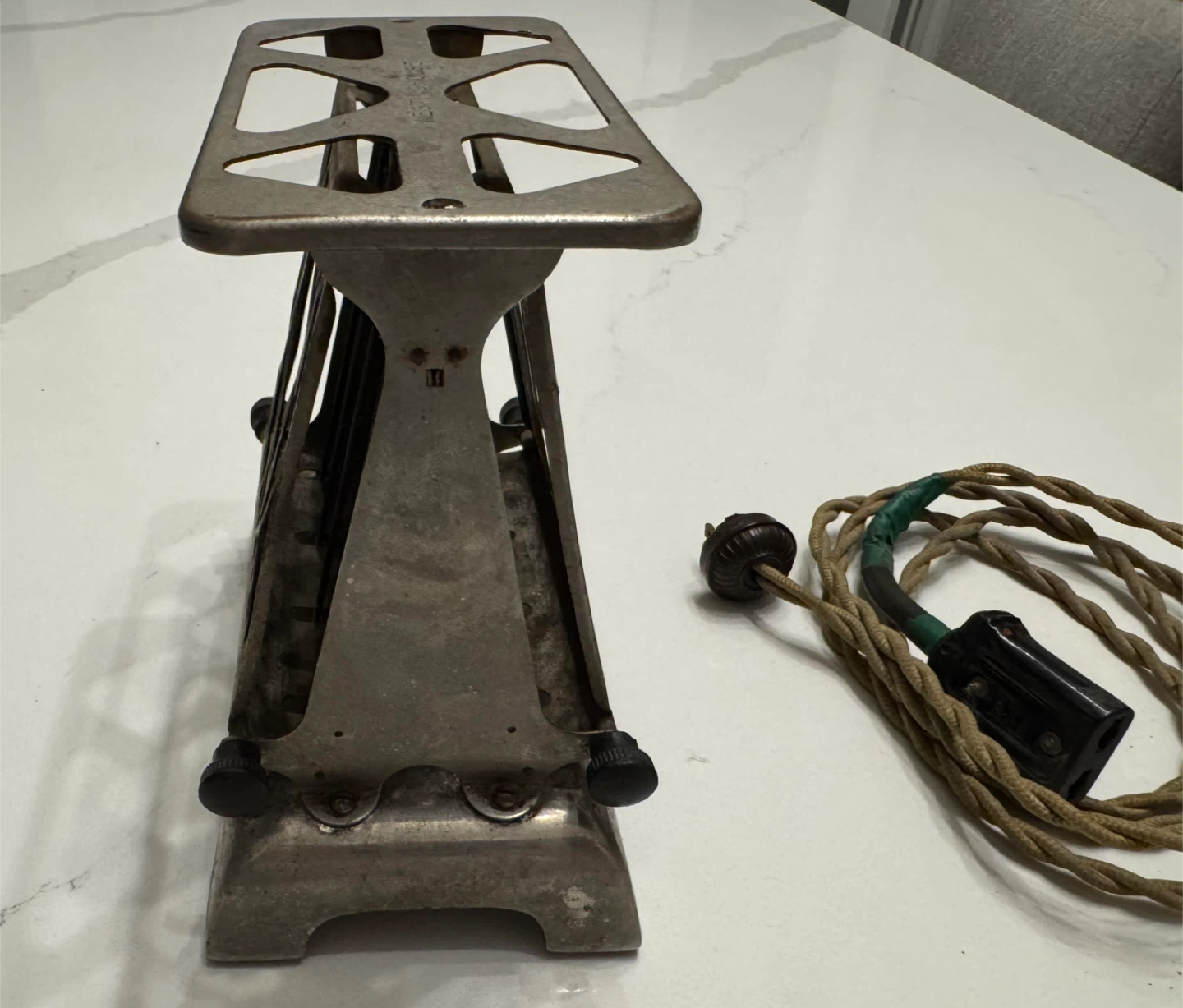 Antique 1915 Westinghouse Turnover Toaster - photo 3