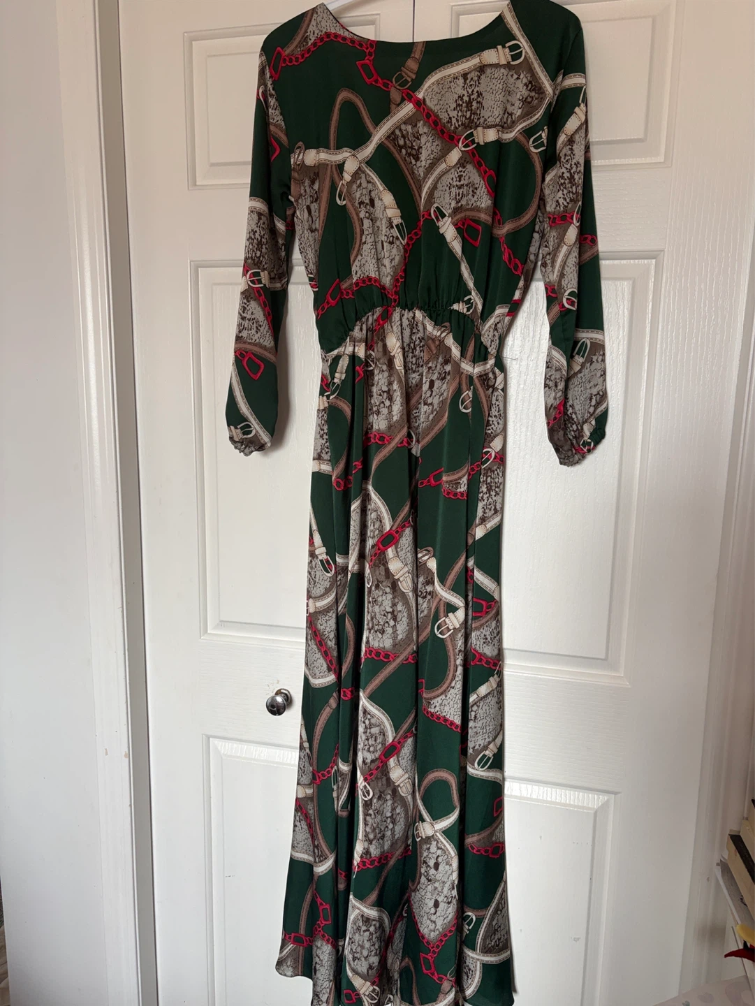Green Belt and Chain Print Maxi Dress
