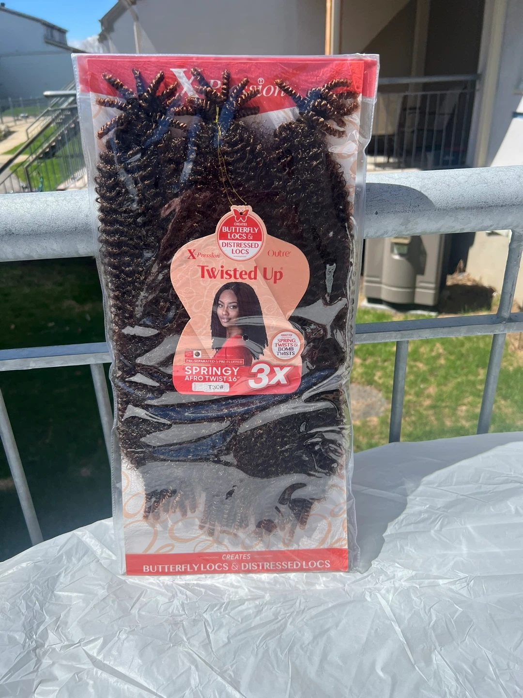 X-Pression Outre Twisted Up 3X Springy Afro Twist 16" - Black - photo 5