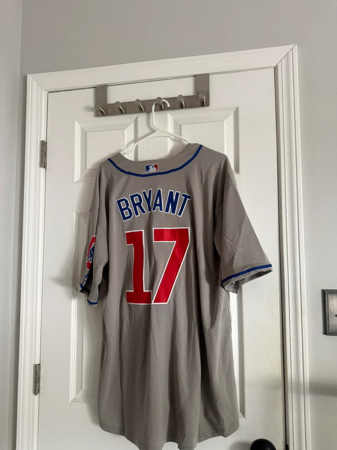 Majestic Chicago Cubs Kris Bryant #17 Baseball Jersey - photo 2