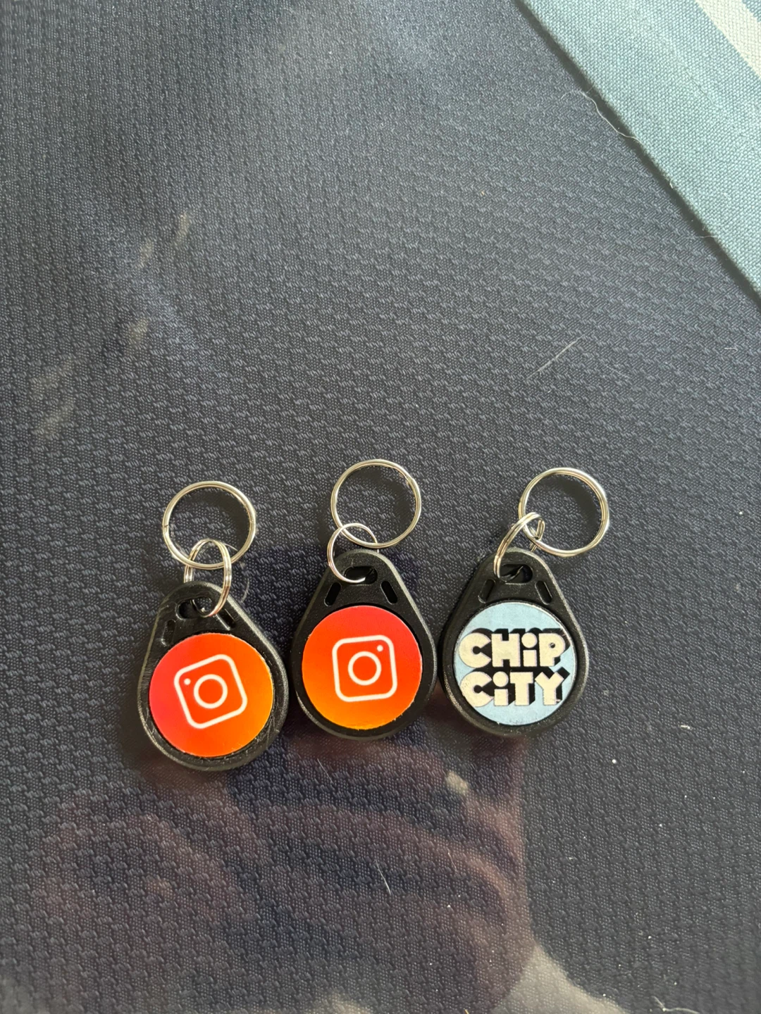 Social Media Keychains - Instagram, Facebook - photo 3