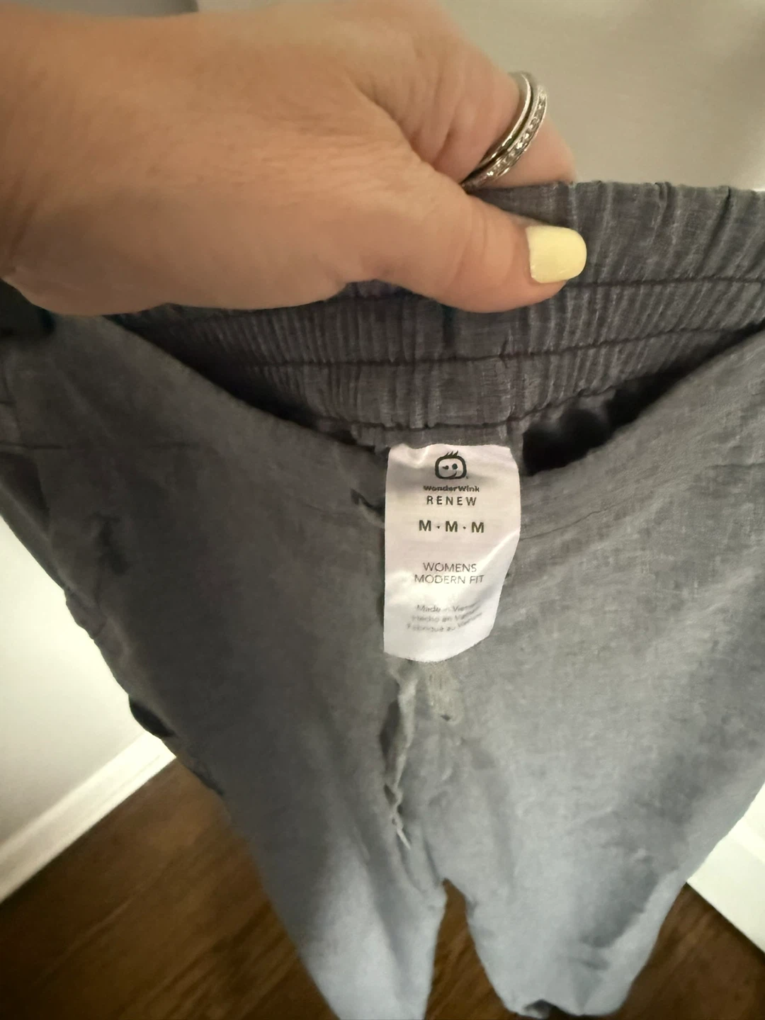Hanes & Wink  Scrub Top & Jogger Pants - Size L/M - photo 4
