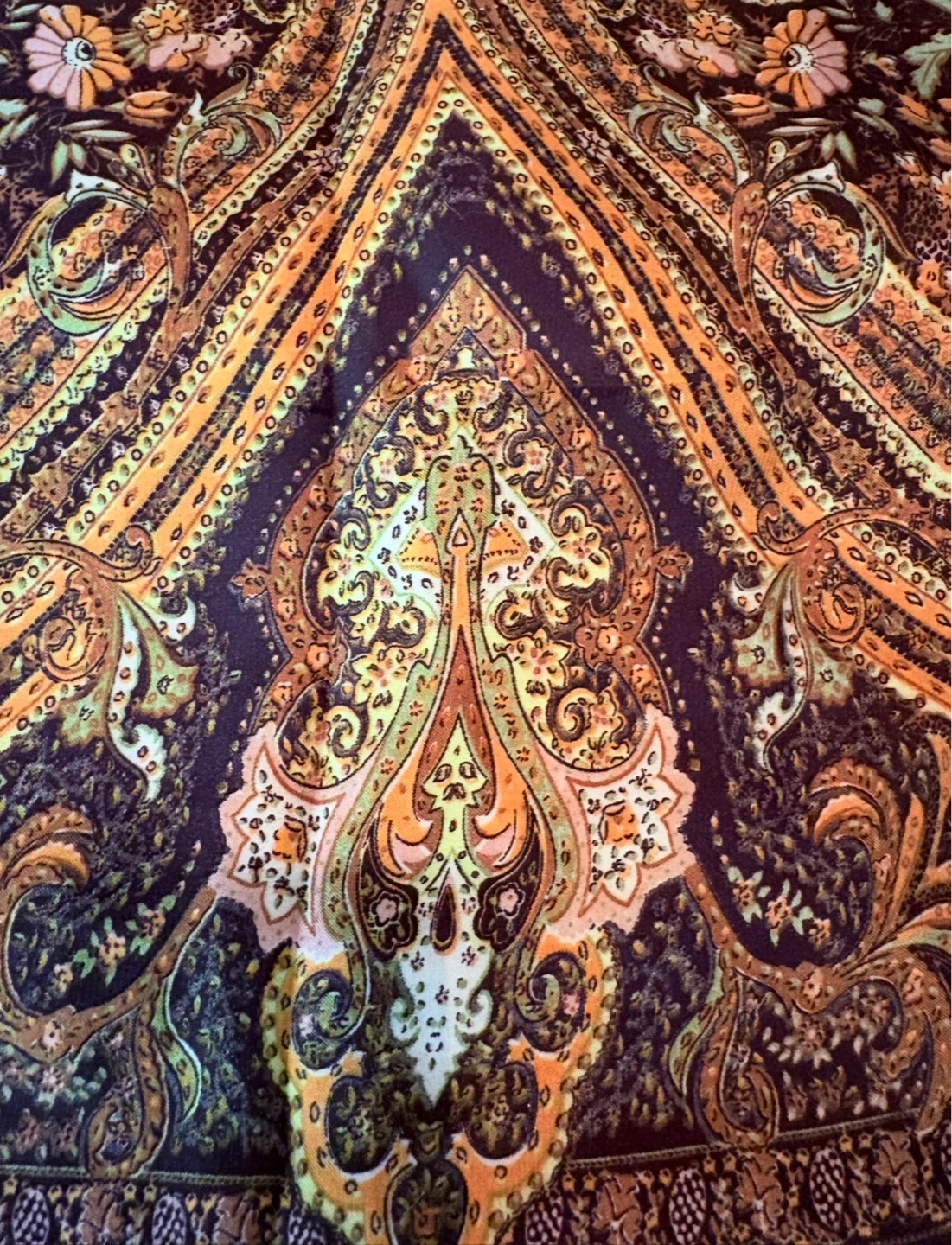 Paisley Pattern Silk Scarf - photo 4
