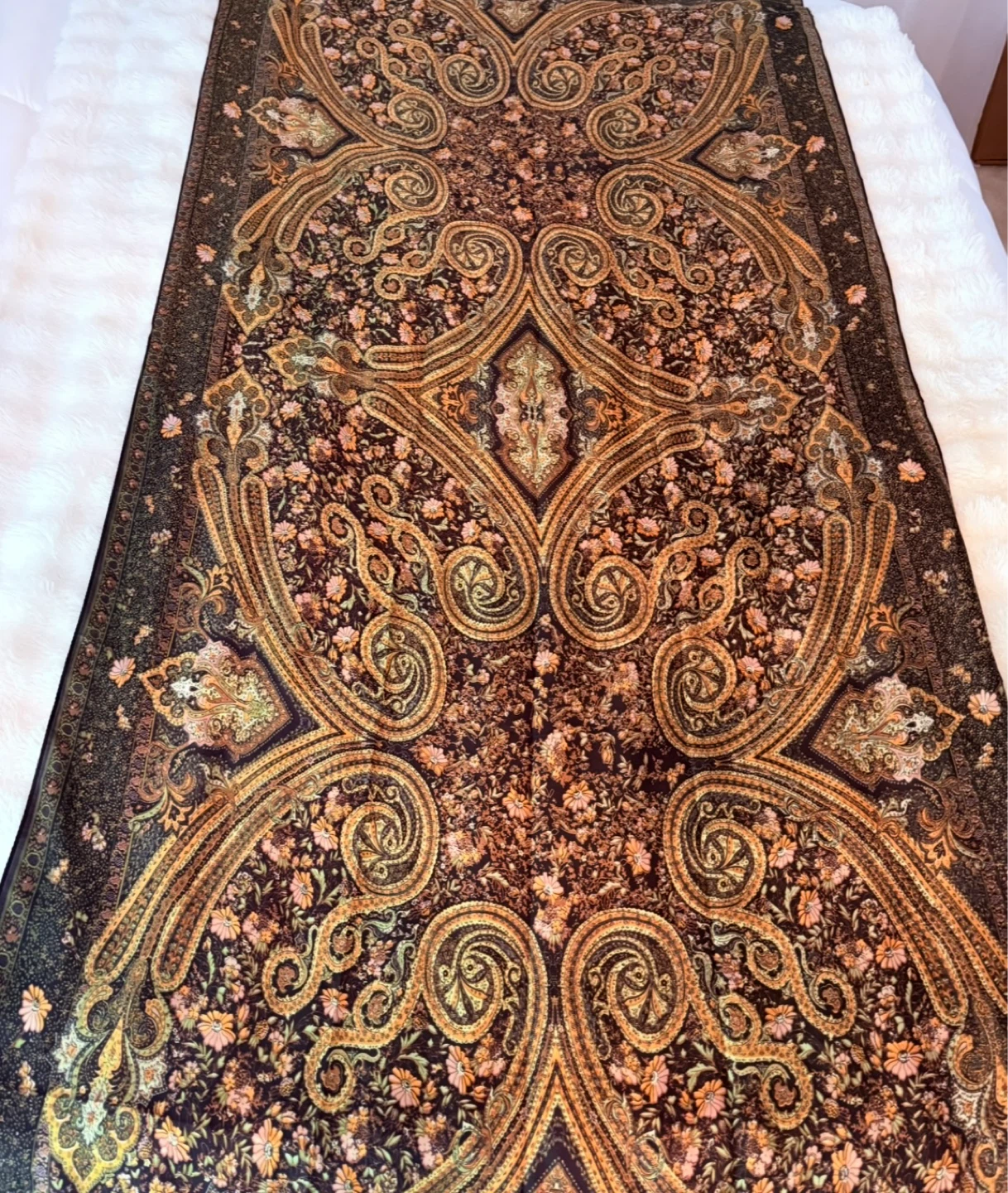 Paisley Pattern Silk Scarf - photo 3