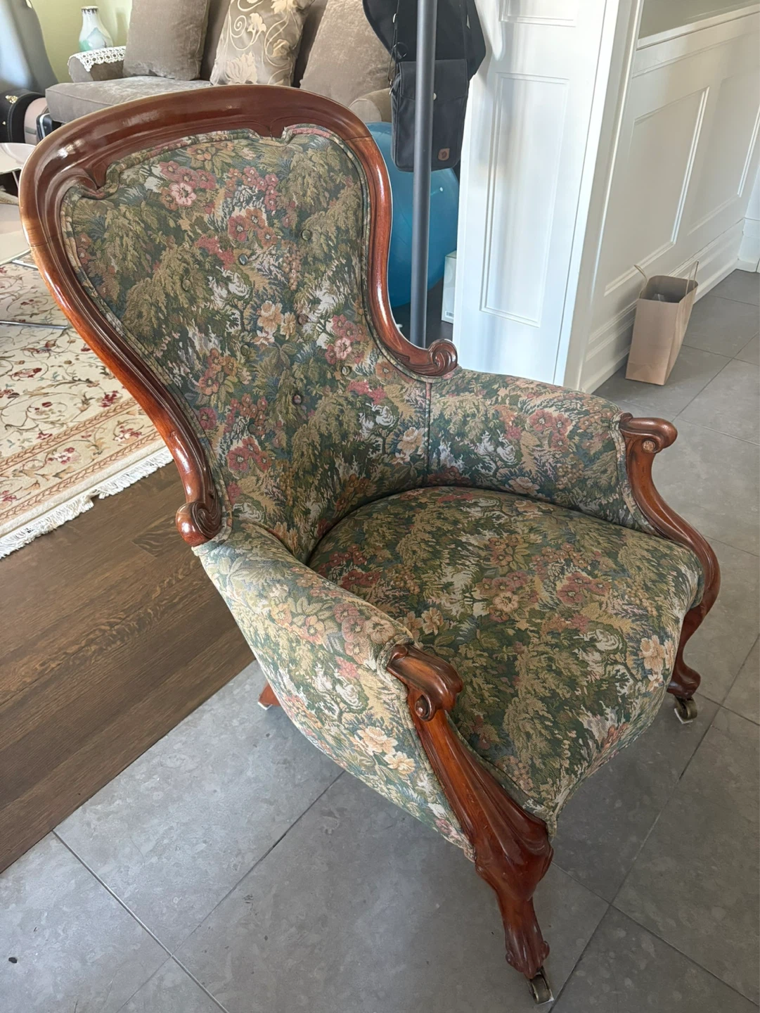 Vintage Armchair Floral Upholstery - photo 3