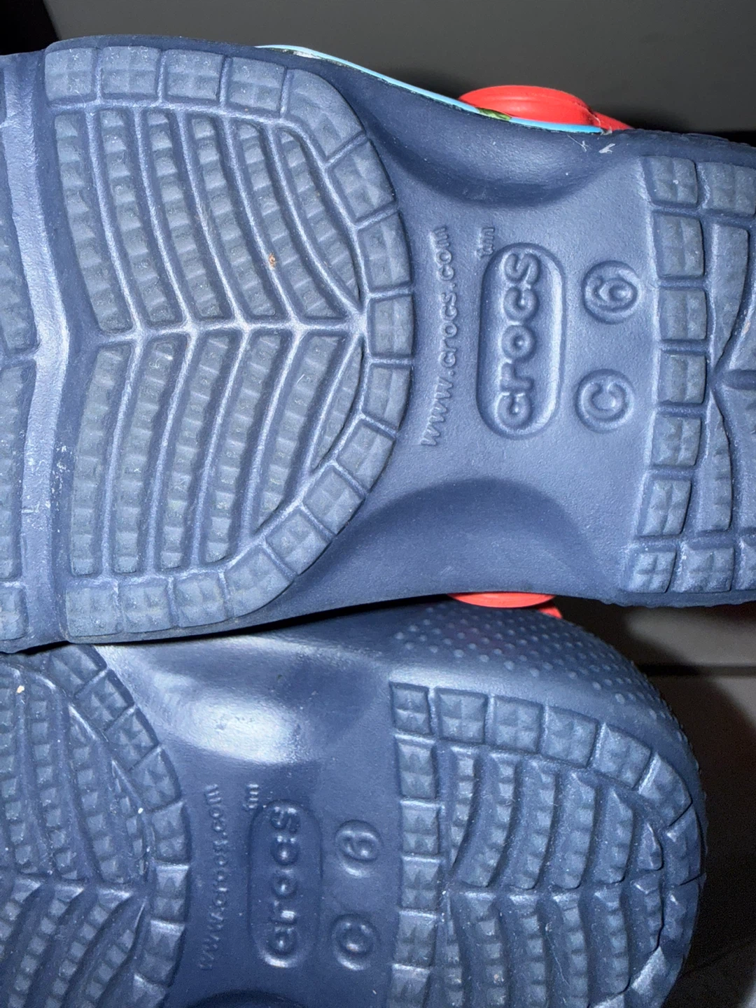 Crocs Kids Avengers Clogs Size c6 - photo 2