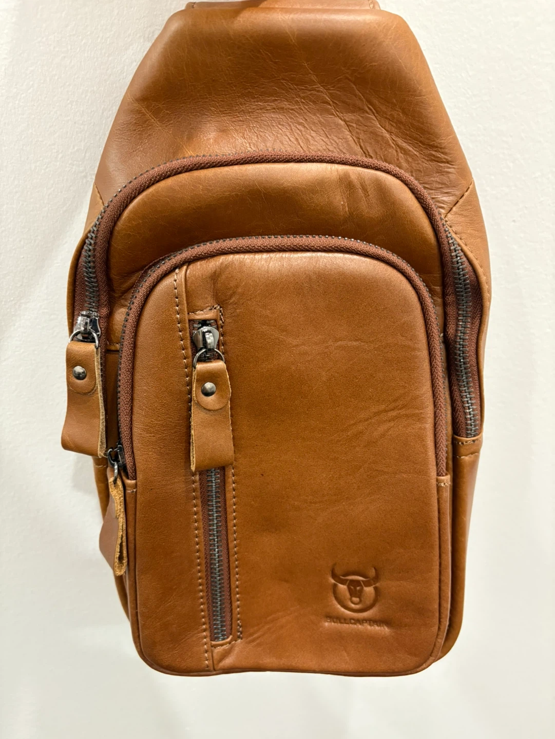 CAPTAIN SLING BAG