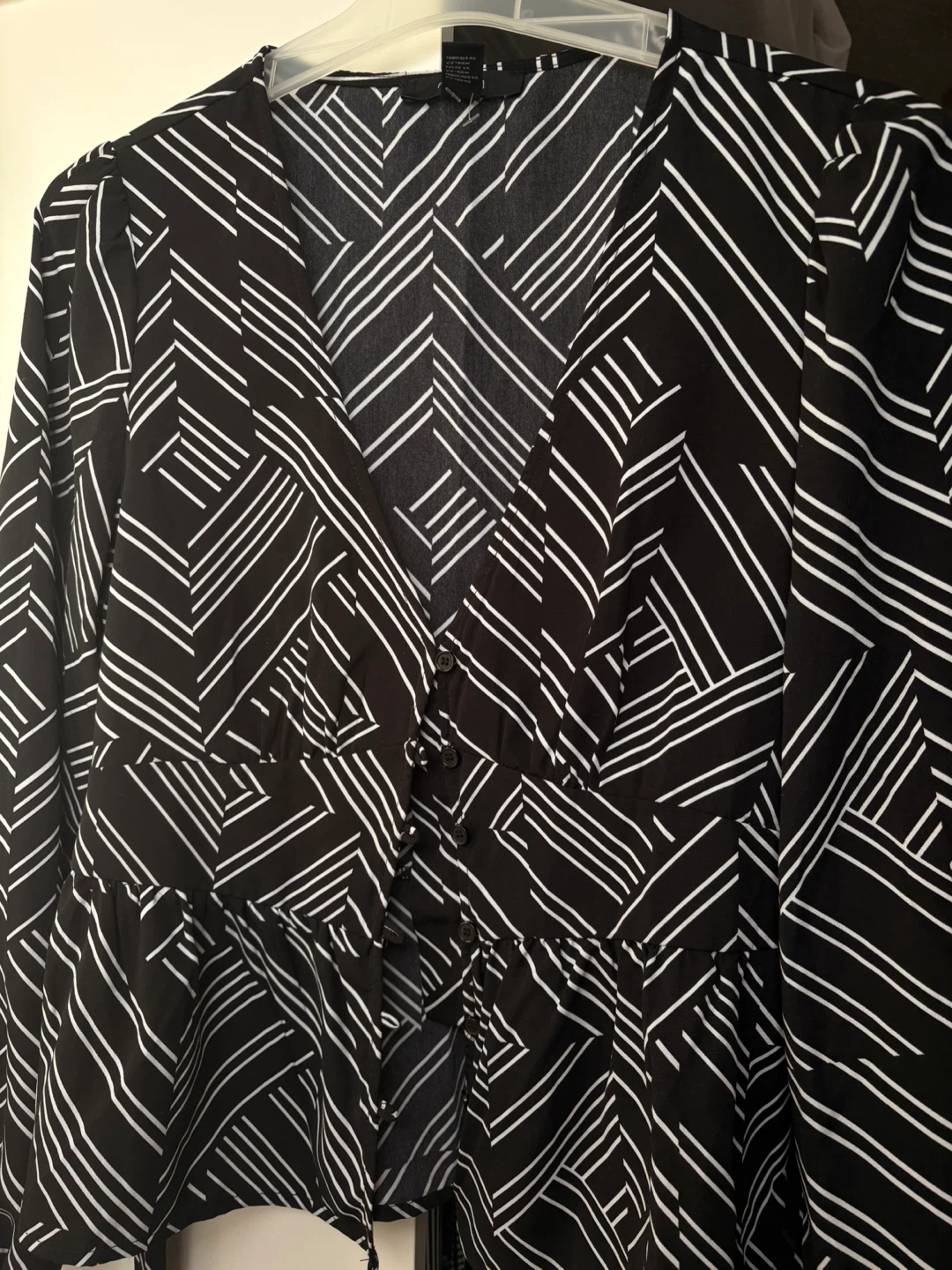 Forever 21 Black & White Geometric Print Wrap Blouse - Size L - photo 3