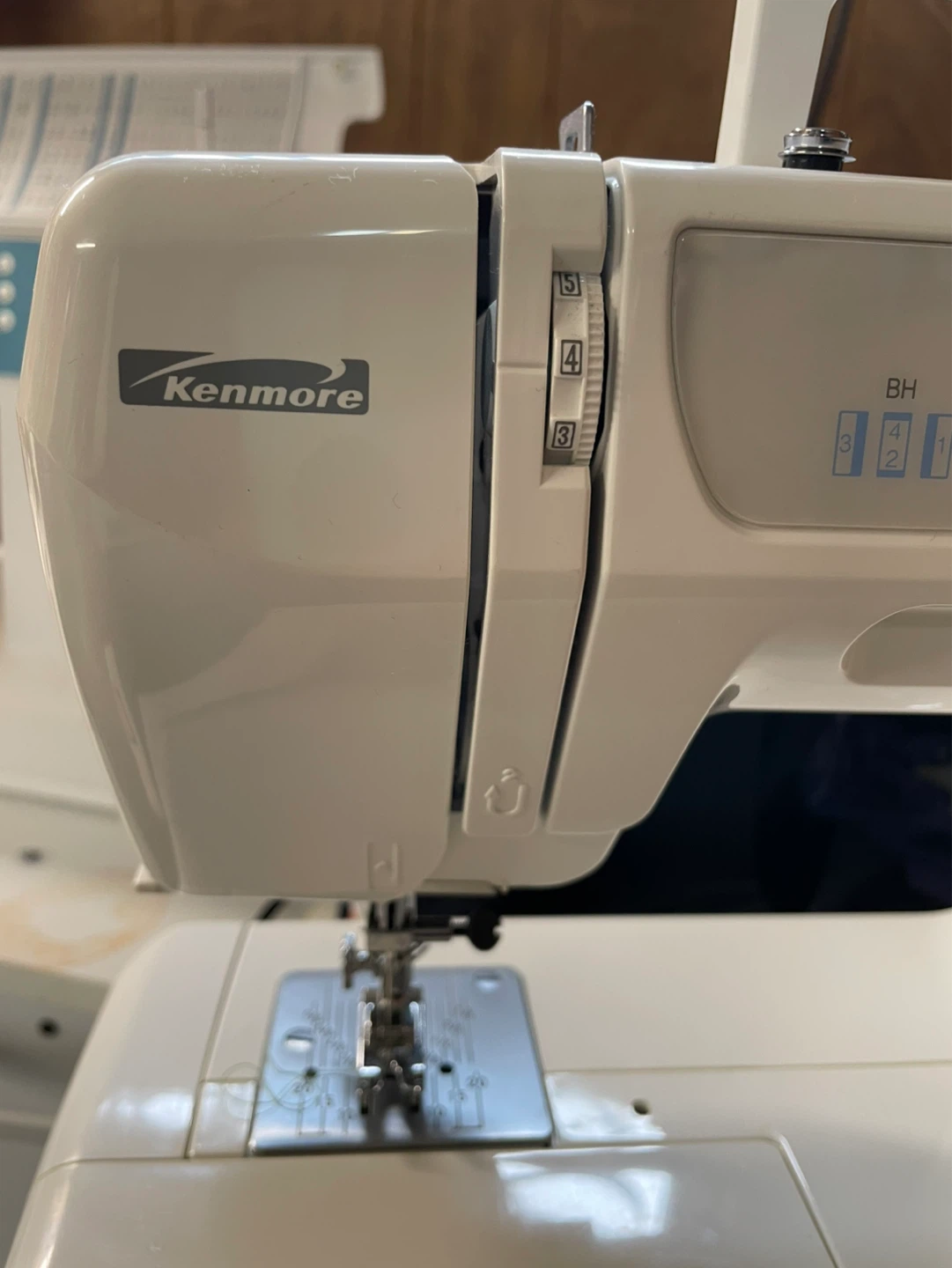 Elna 634 Serger and Kenmore Sewing Machine - photo 4