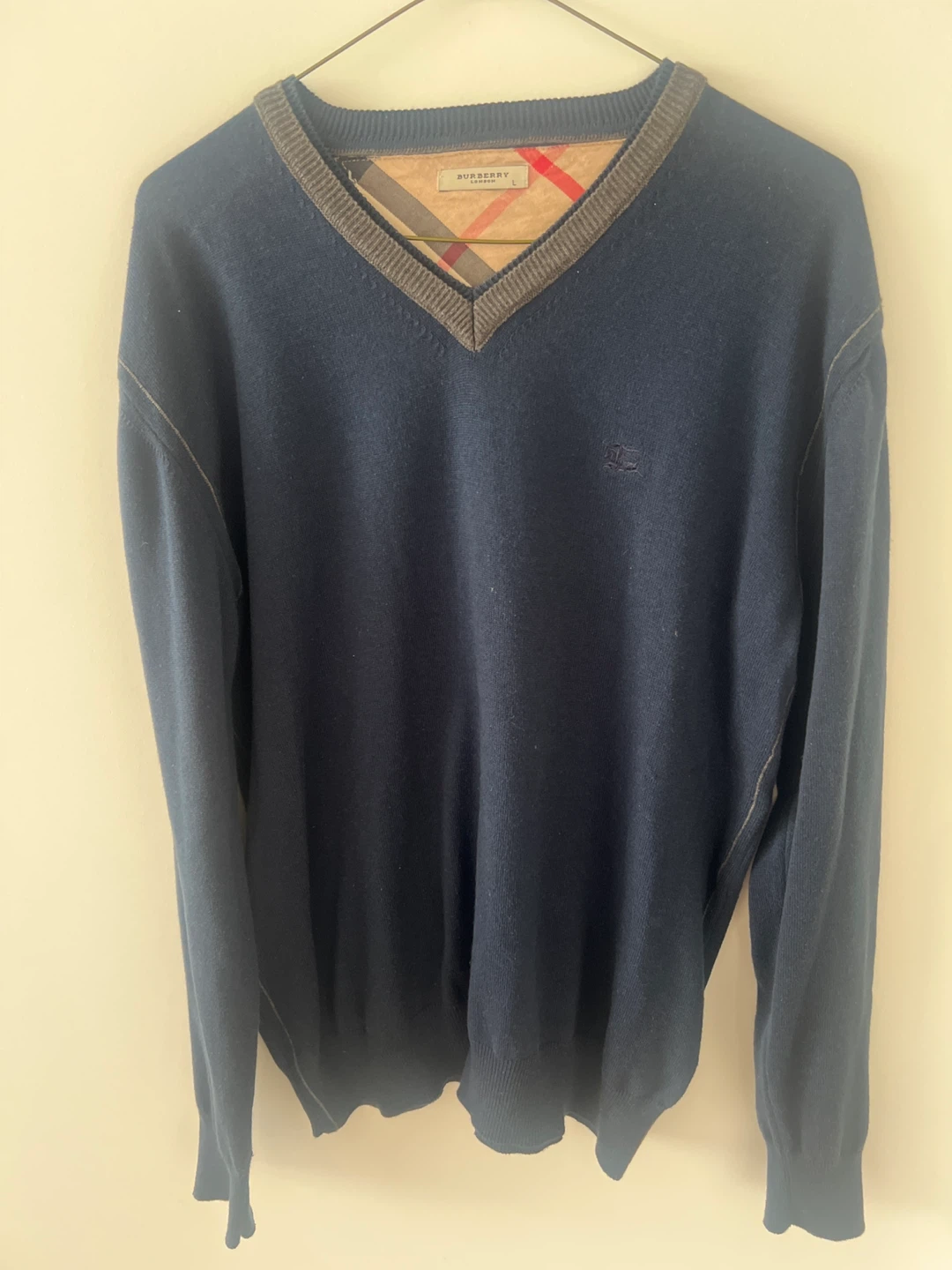 Burberry V-Neck Sweater - Navy - Size L - photo 4