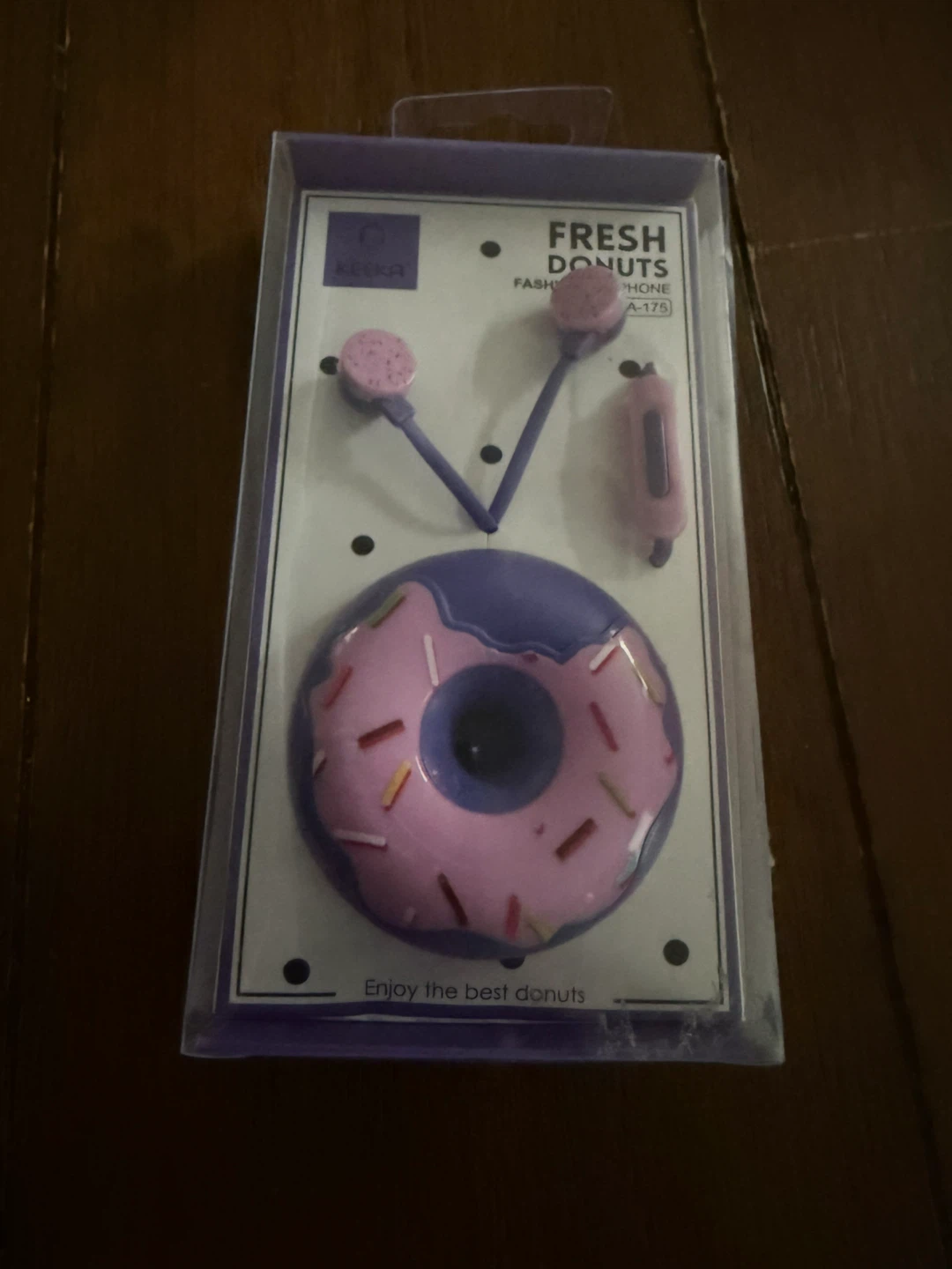 Brand new  Donuts Fashion Earphone KA-175