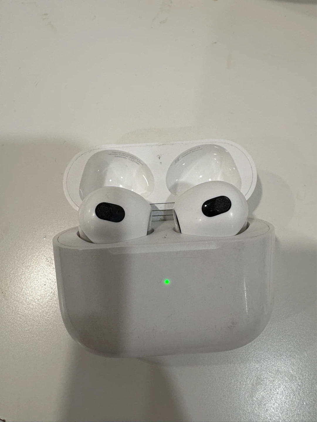 Apple AirPods (3rd generation)