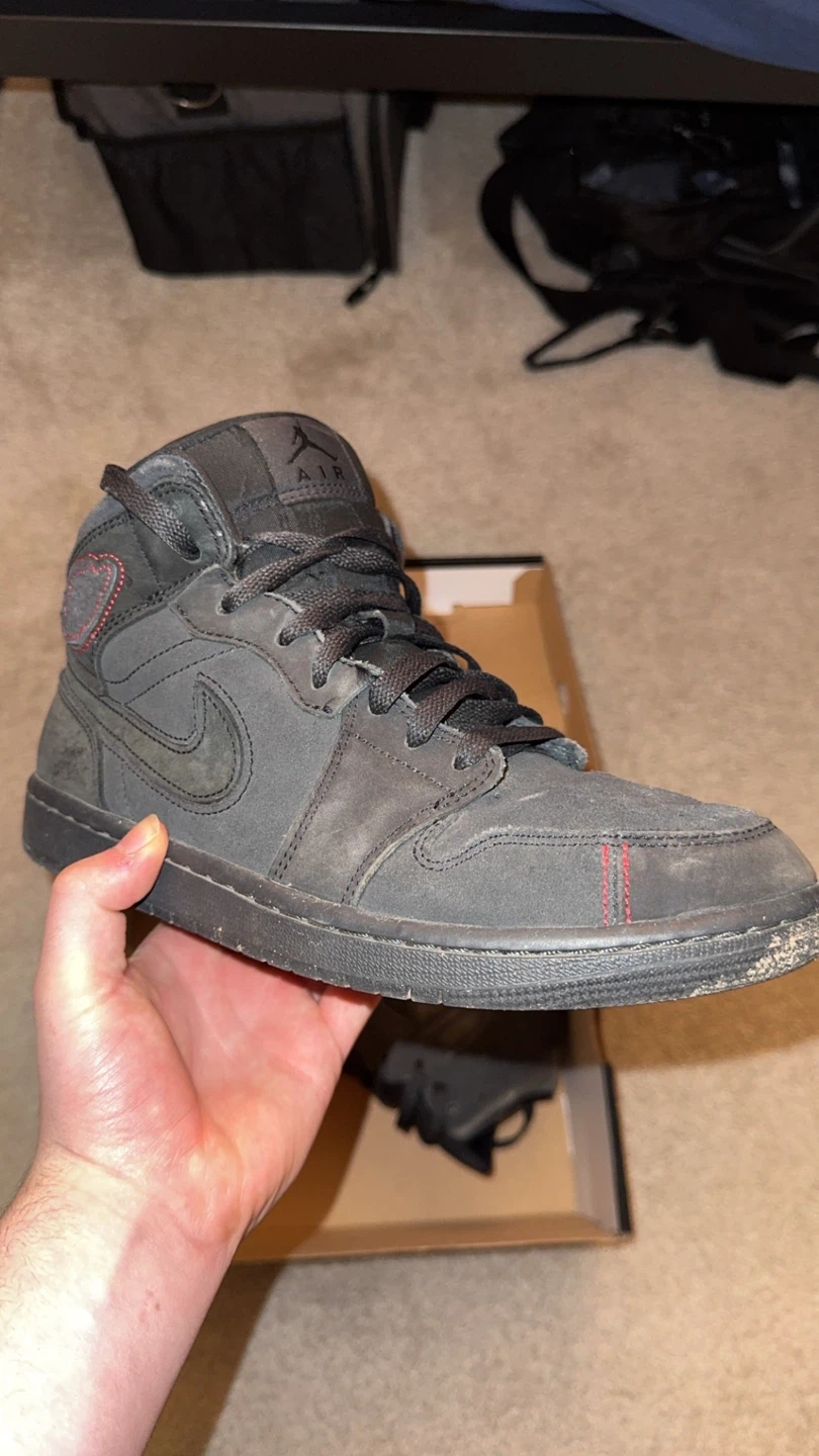 Air Jordan 1 Mid Shoes