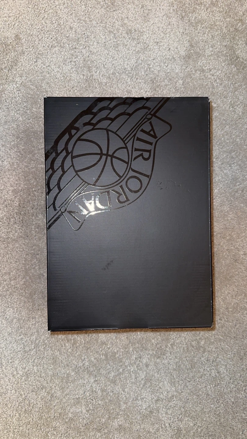 Air Jordan 1 Mid Shoes - photo 3