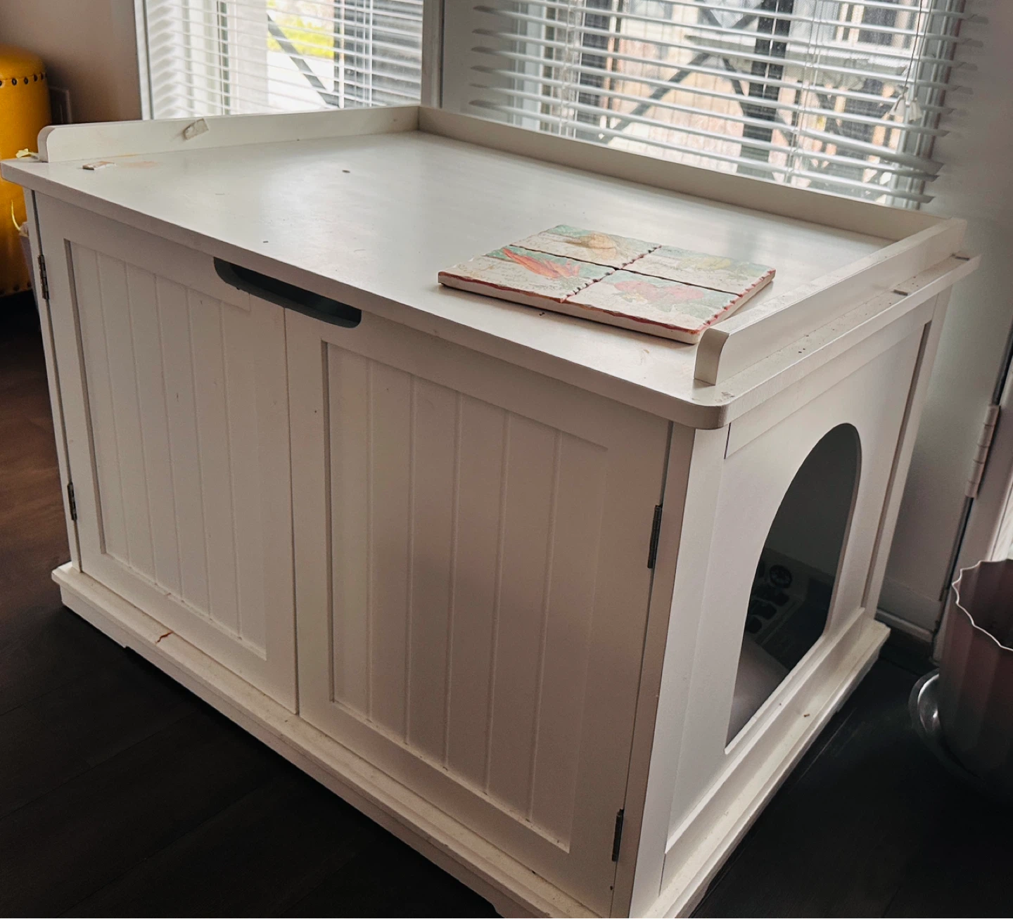 TRIXIE XL Furniture Litter Box Enclosure - White - photo 2