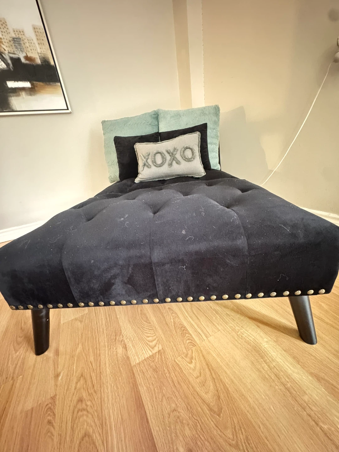Black Velvet Tufted Chaise Lounge - photo 5