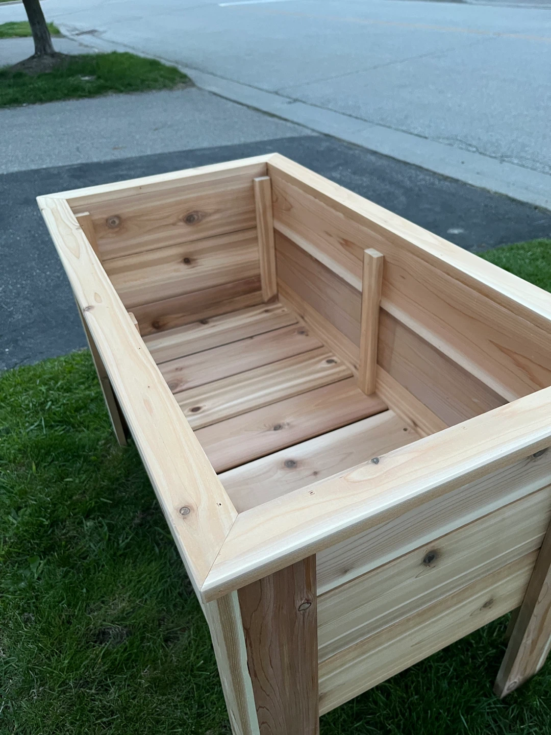 hand crafted Cedar Raised Garden Planter Box - photo 4