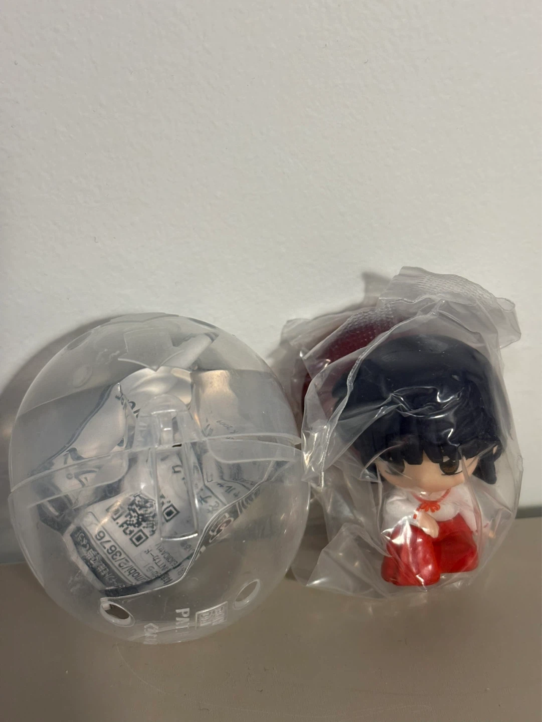 Badai Gashapon InuYasha Kikyo Mini Figure - photo 2