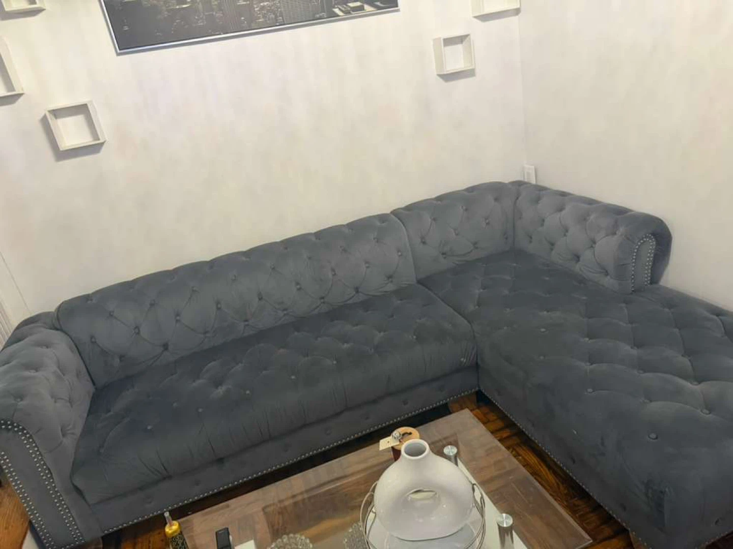 Tufted Sectional Sofa - photo 2