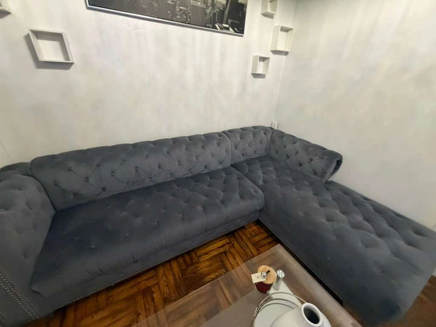 Tufted Sectional Sofa - photo 3