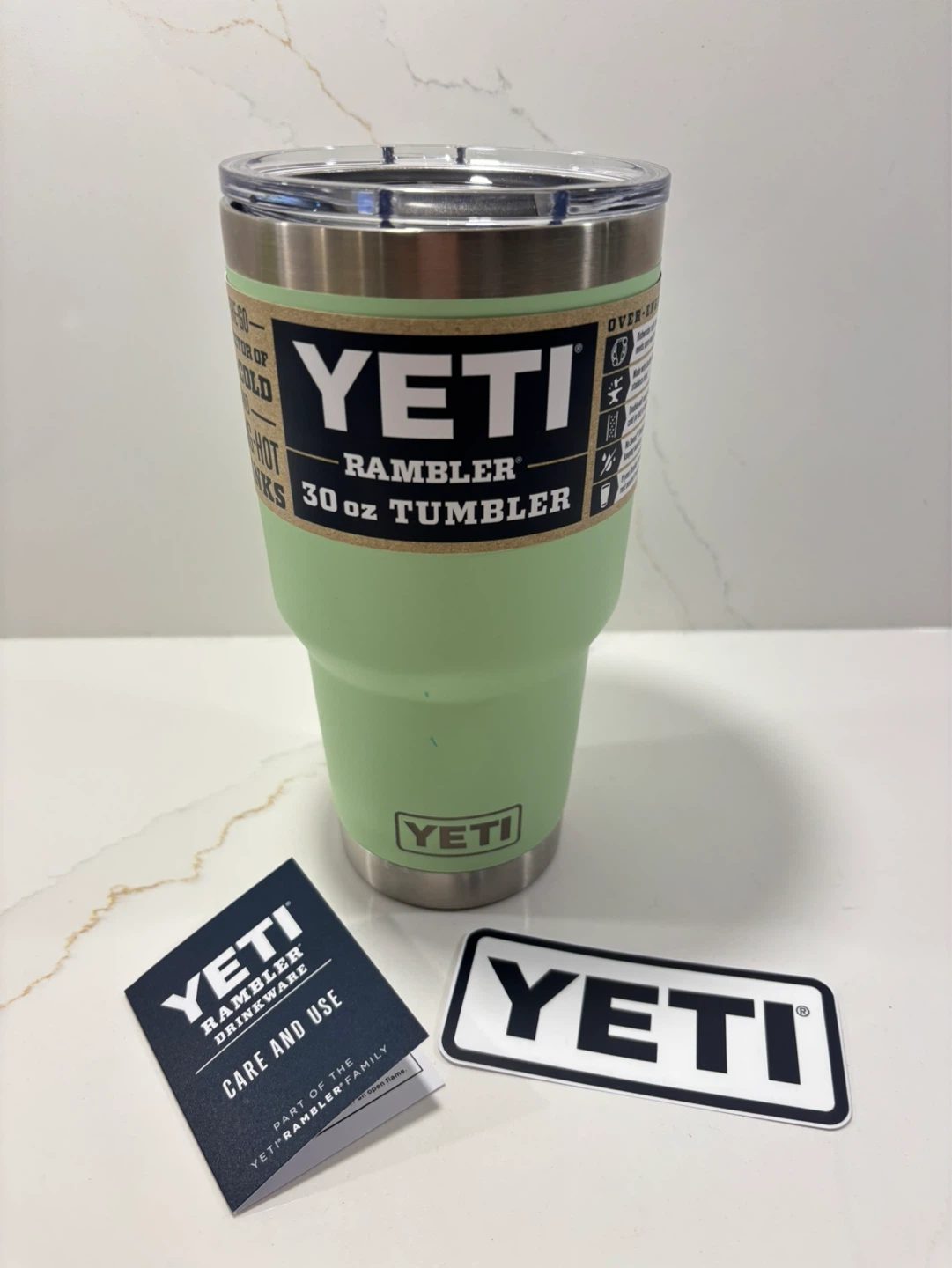 NEW YETI Rambler 30 oz Tumbler W/Magslider Lid Mint Green NEW