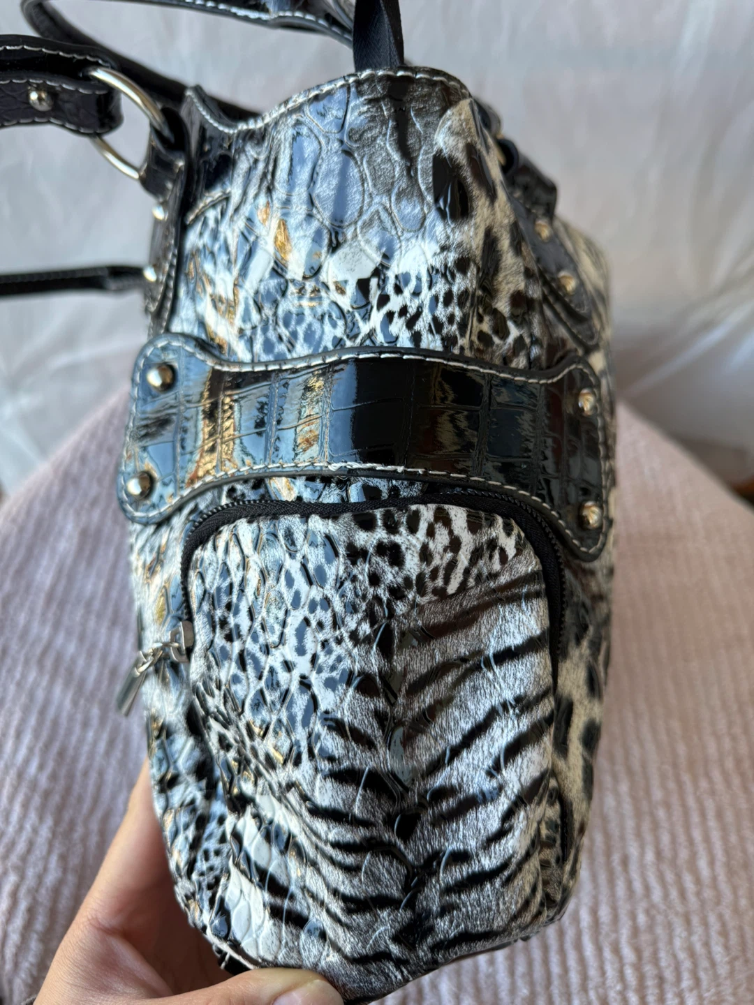 Guess Leopard Print Shoulder Bag - photo 3