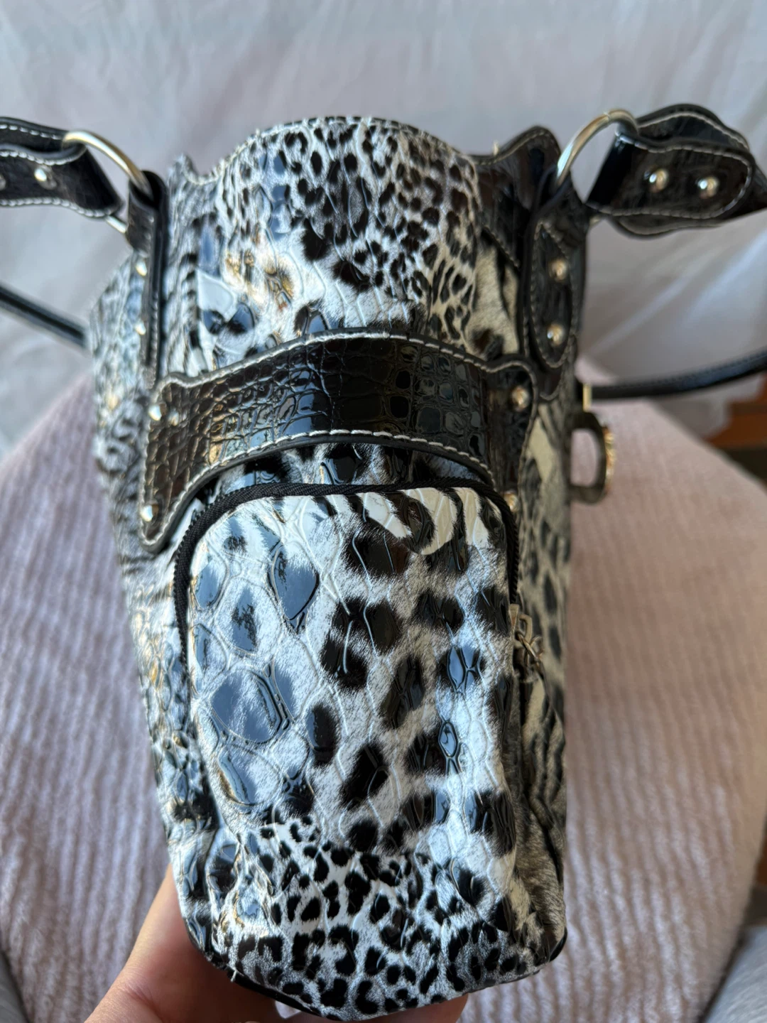 Guess Leopard Print Shoulder Bag - photo 4