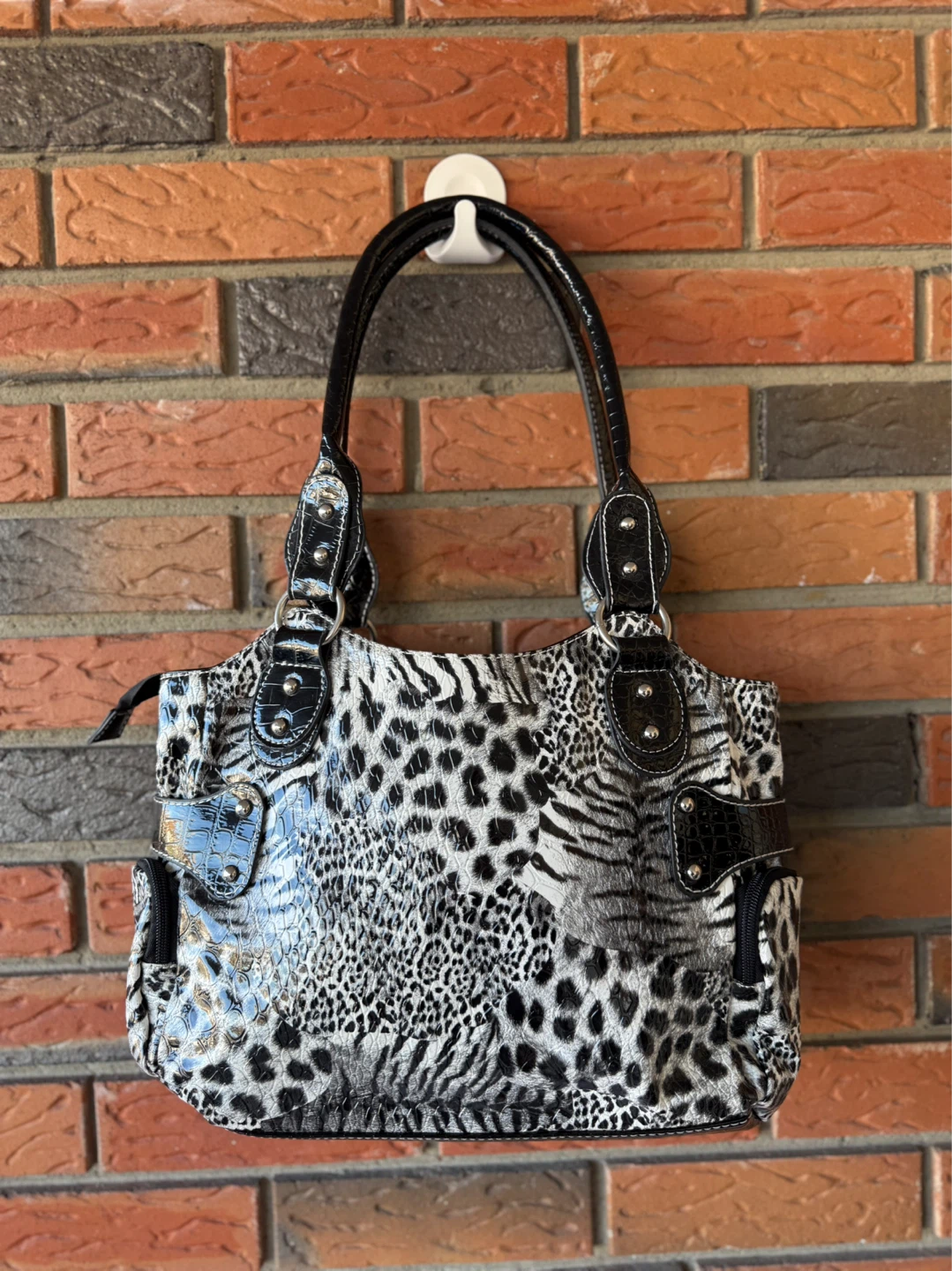 Guess Leopard Print Shoulder Bag - photo 2