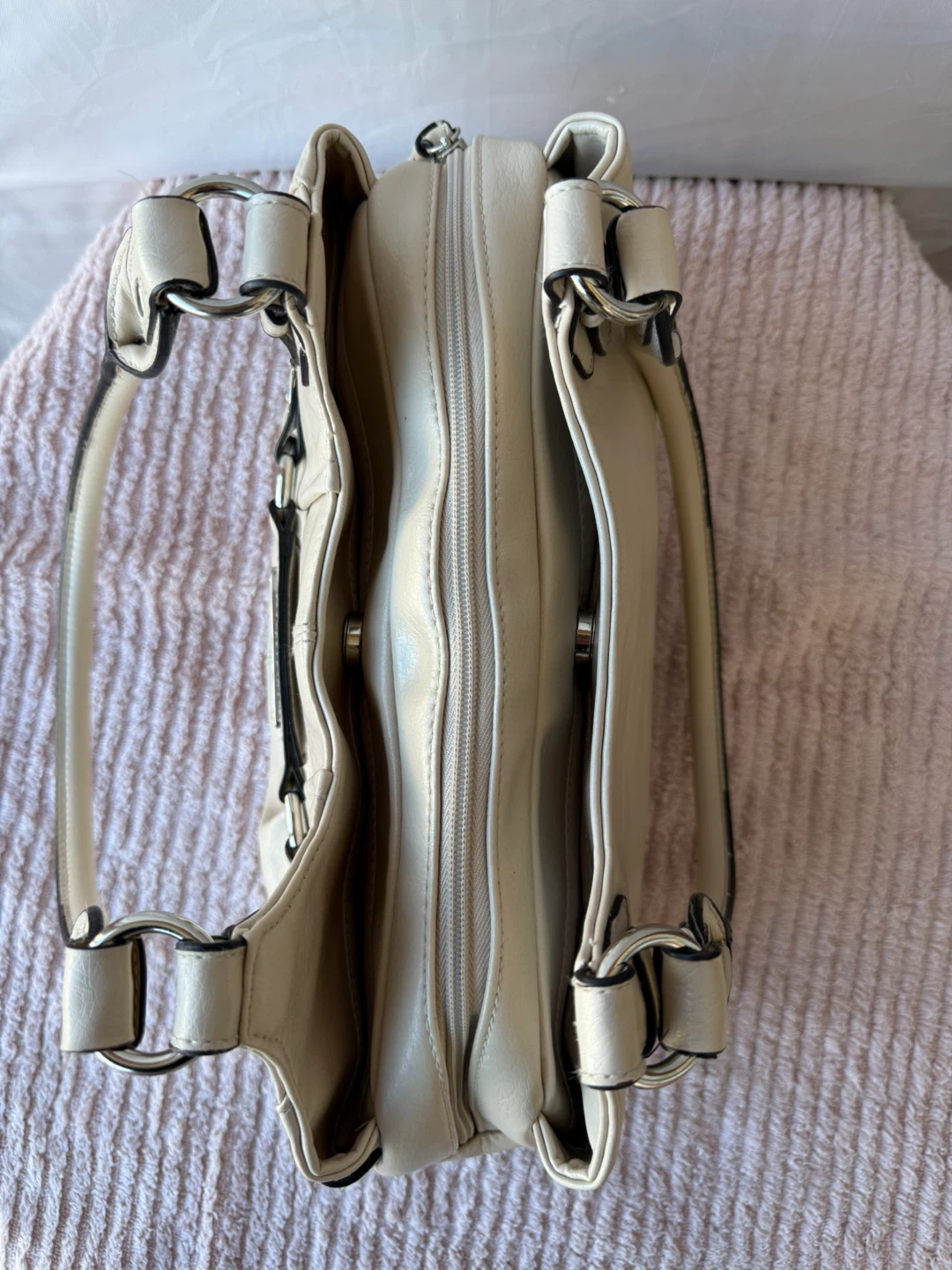 Rosetti Cream Faux Leather Tote Handbag - photo 5