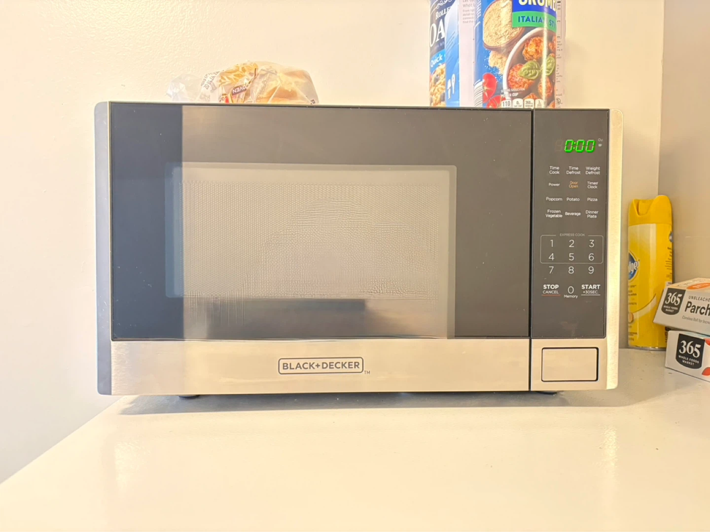 BLACK+DECKER Microwave