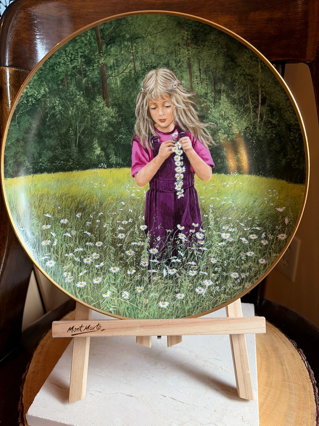 Collector Plate entitled ‘Julie from Happy Days Series’