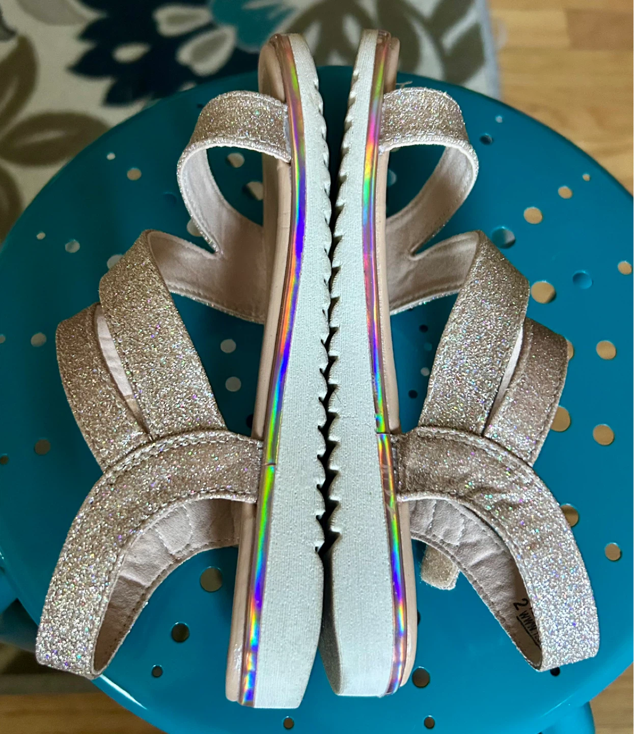 Glitter Girls’ Sandals - photo 3