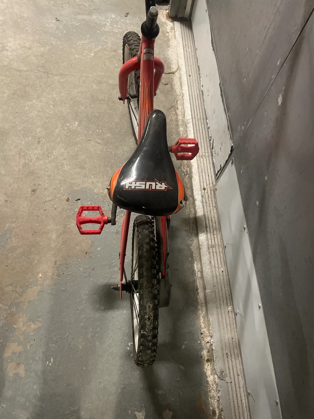 Red Movelo Rush Kids Bike - photo 3