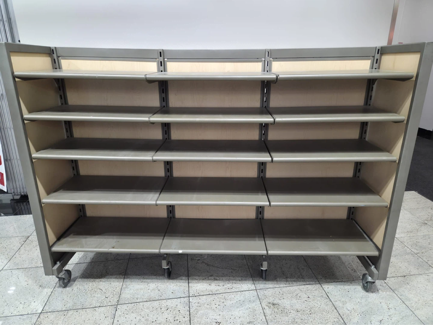 Mobile Display Shelf Unit - photo 2