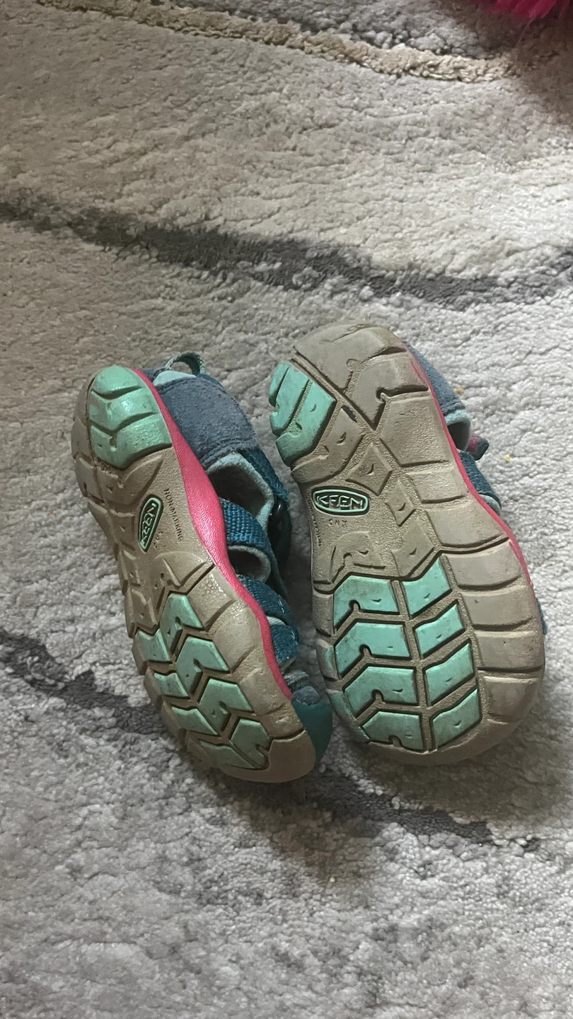 KEEN Waterproof Sandals for Toddlers 6C - photo 3