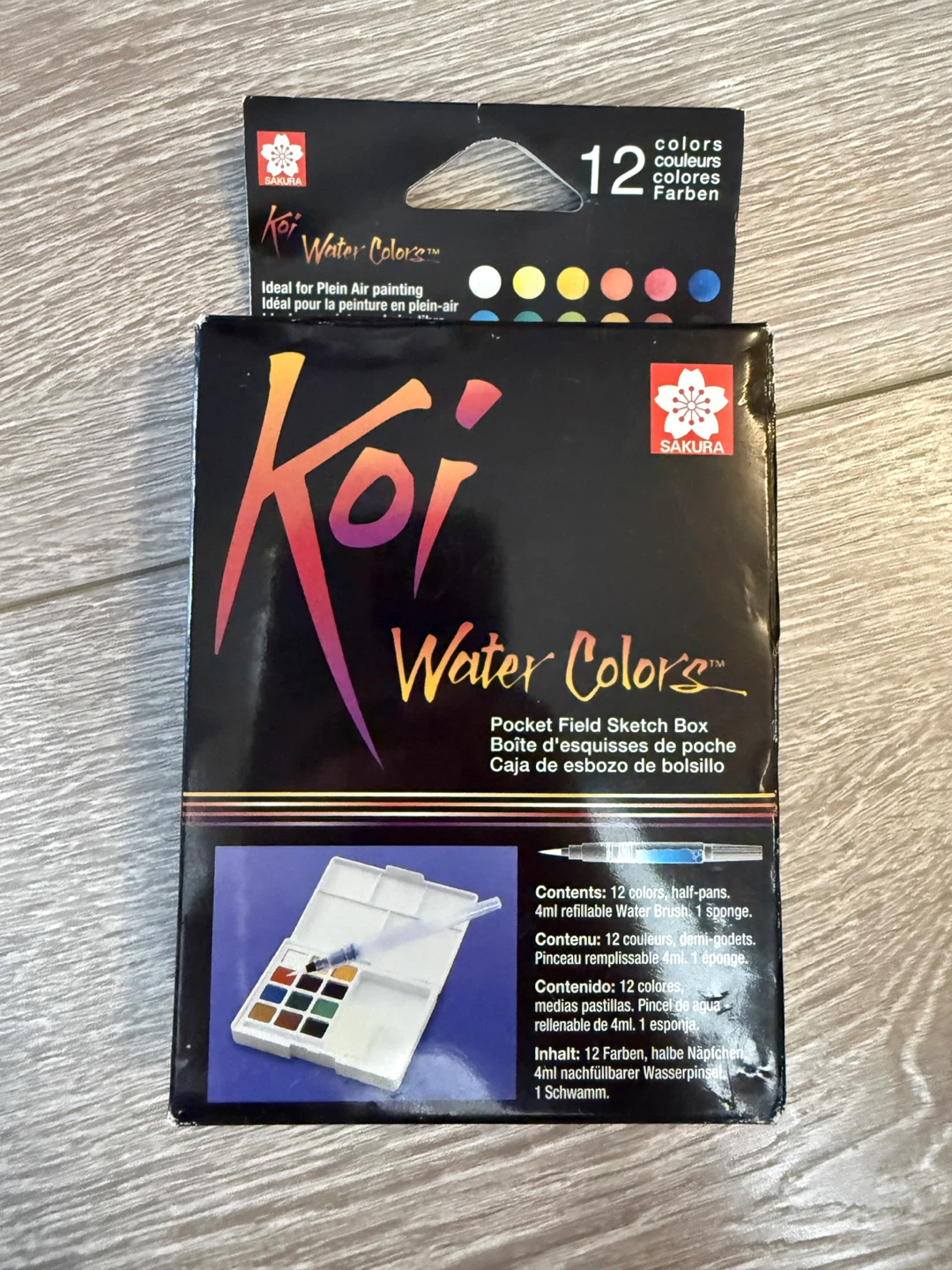 BNIB Sakura Koi Watercolour 12 Pan Field Set