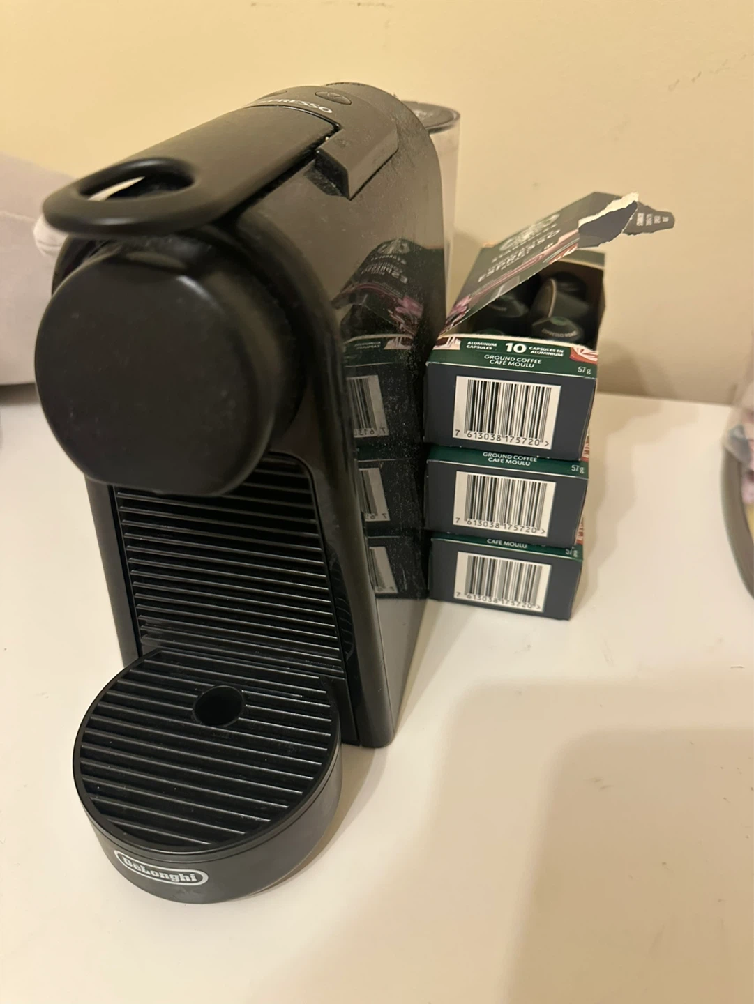 Nespresso Capsule Coffee Machine and Starbucks capsules