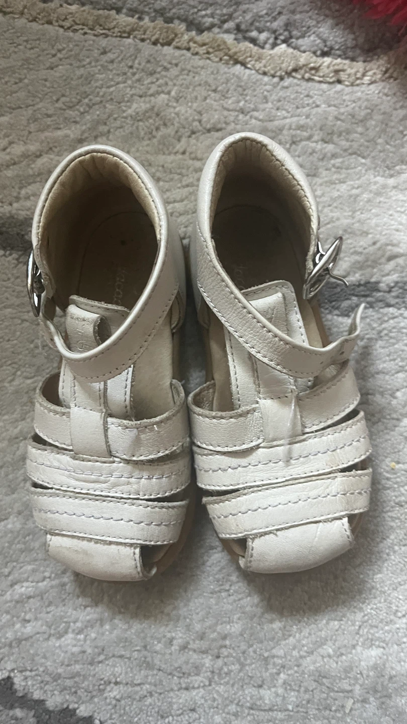 Jacadi White Leather Sandals - Size 22/6C